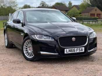 Jaguar, XF 2016 (16) 2.0d Prestige 4dr