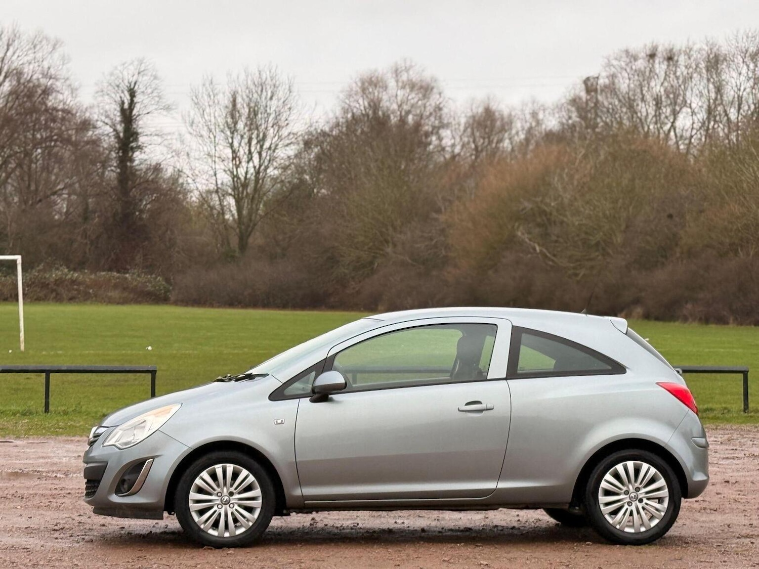 Used Vauxhall Corsa 2013 for sale - 77830147: Photo 9