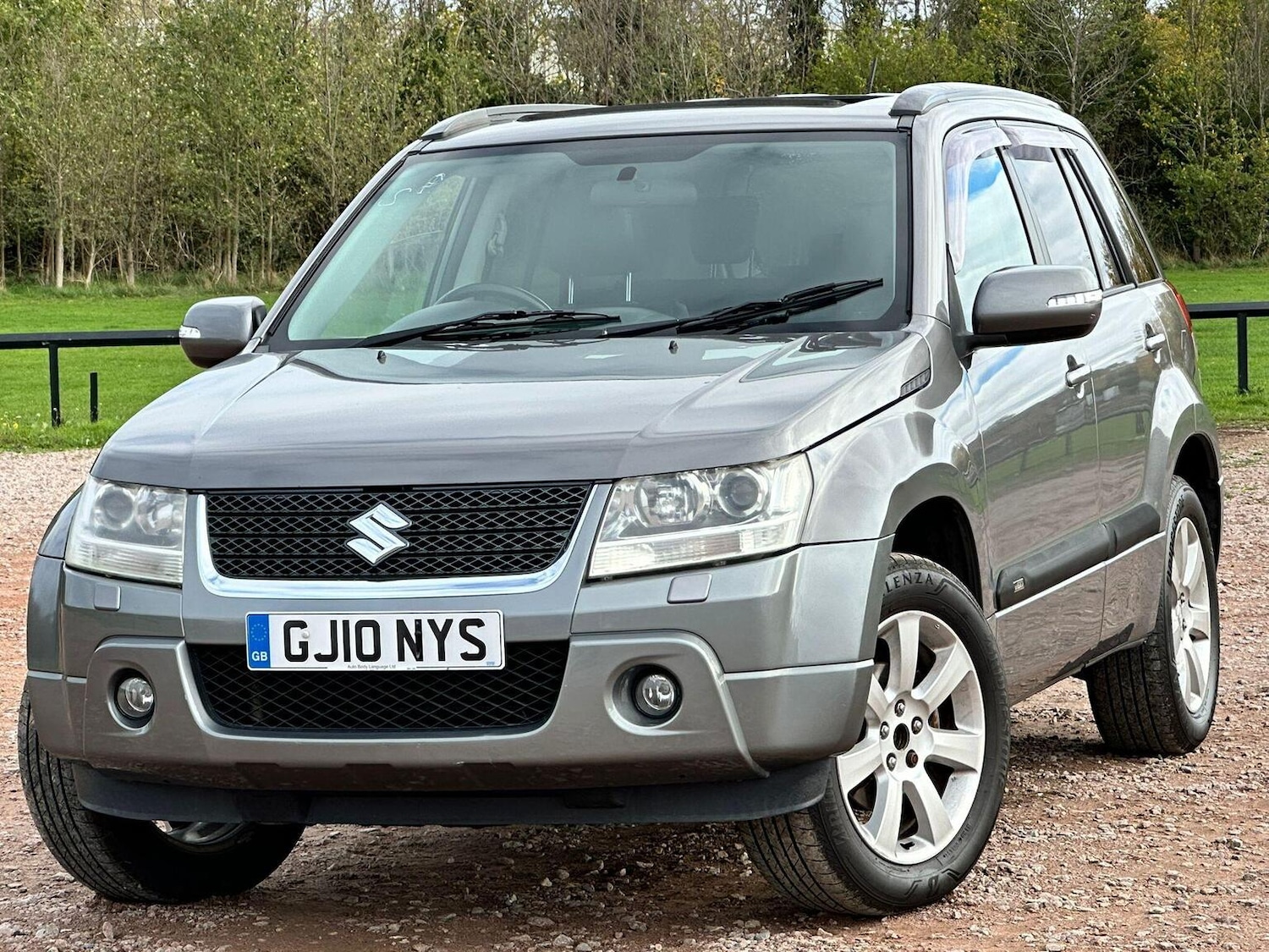 Used Suzuki Grand Vitara 2010 for sale - 76358163: Photo 3