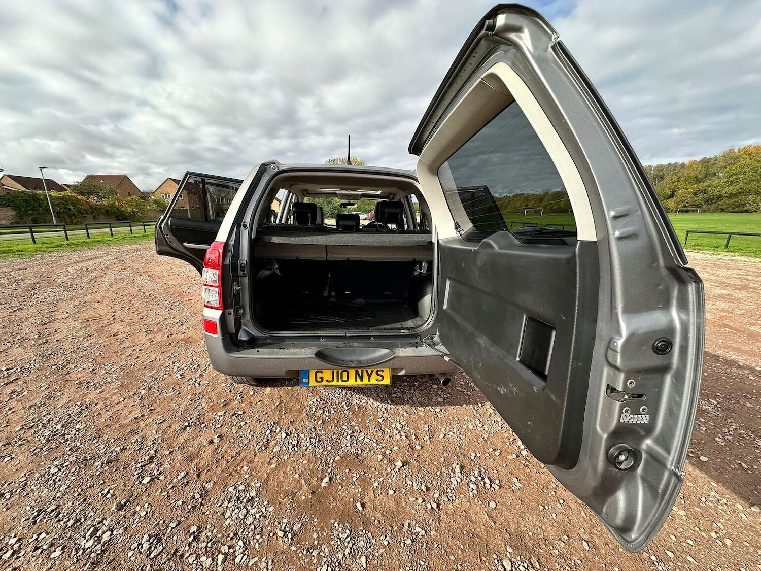 Used Suzuki Grand Vitara 2010 for sale - 76358163: Photo 35