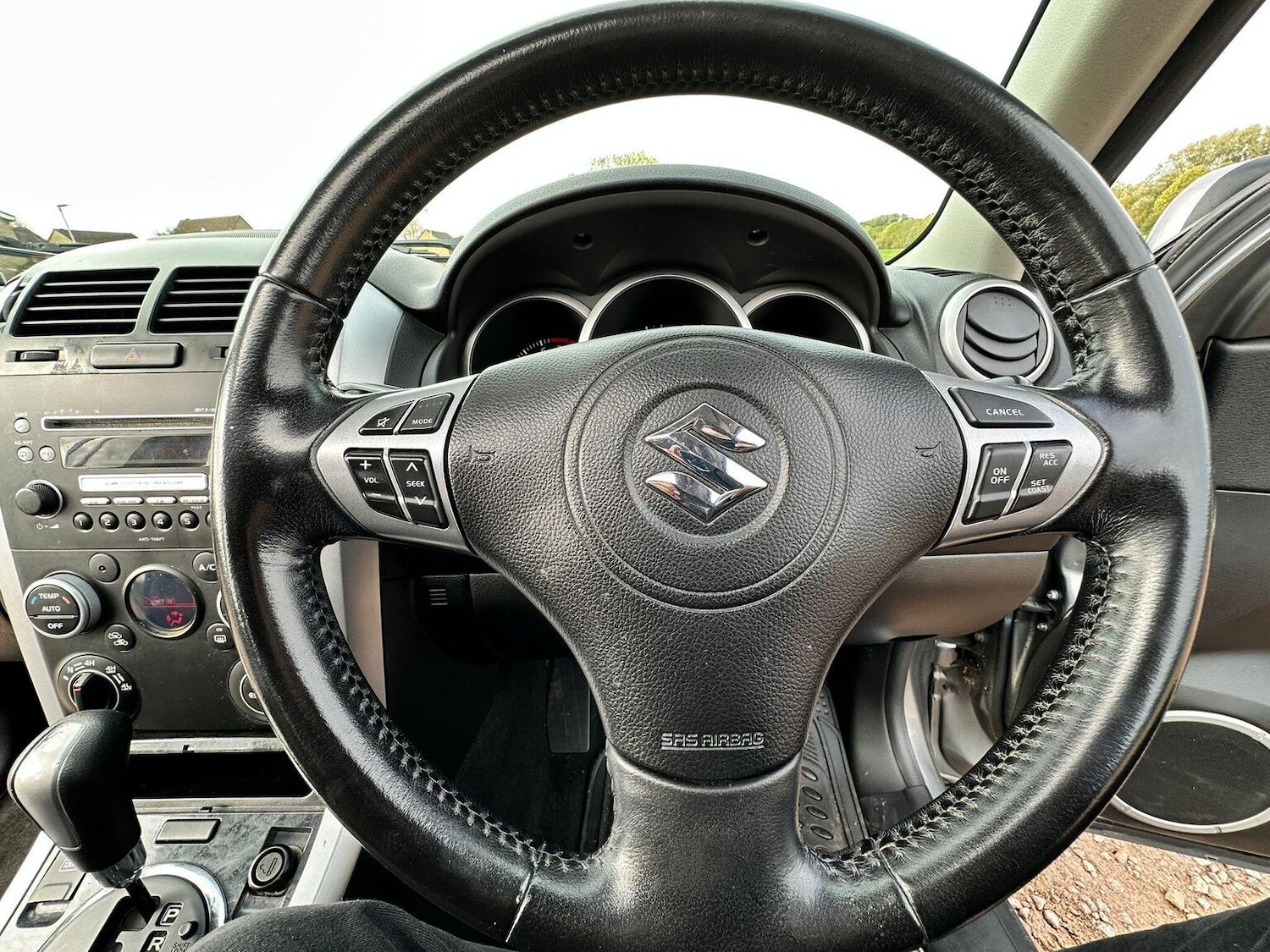 Used Suzuki Grand Vitara 2010 for sale - 76358163: Photo 5