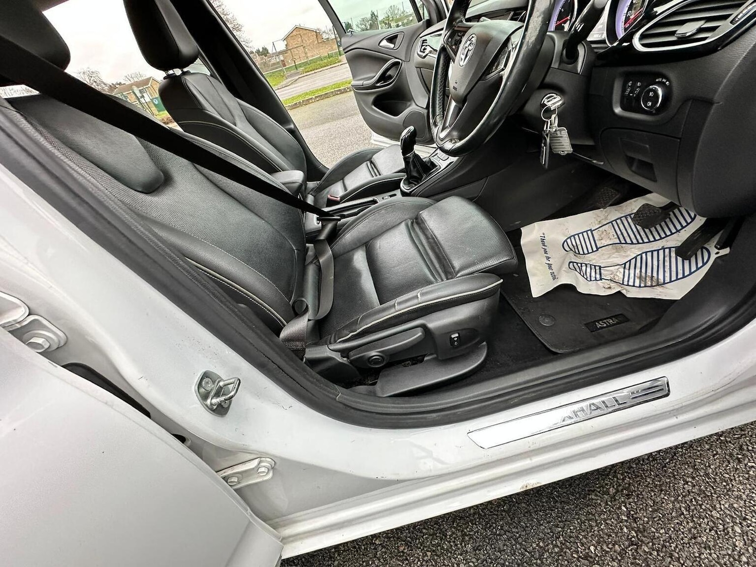 Used Vauxhall Astra 2017 for sale - 77438453: Photo 15