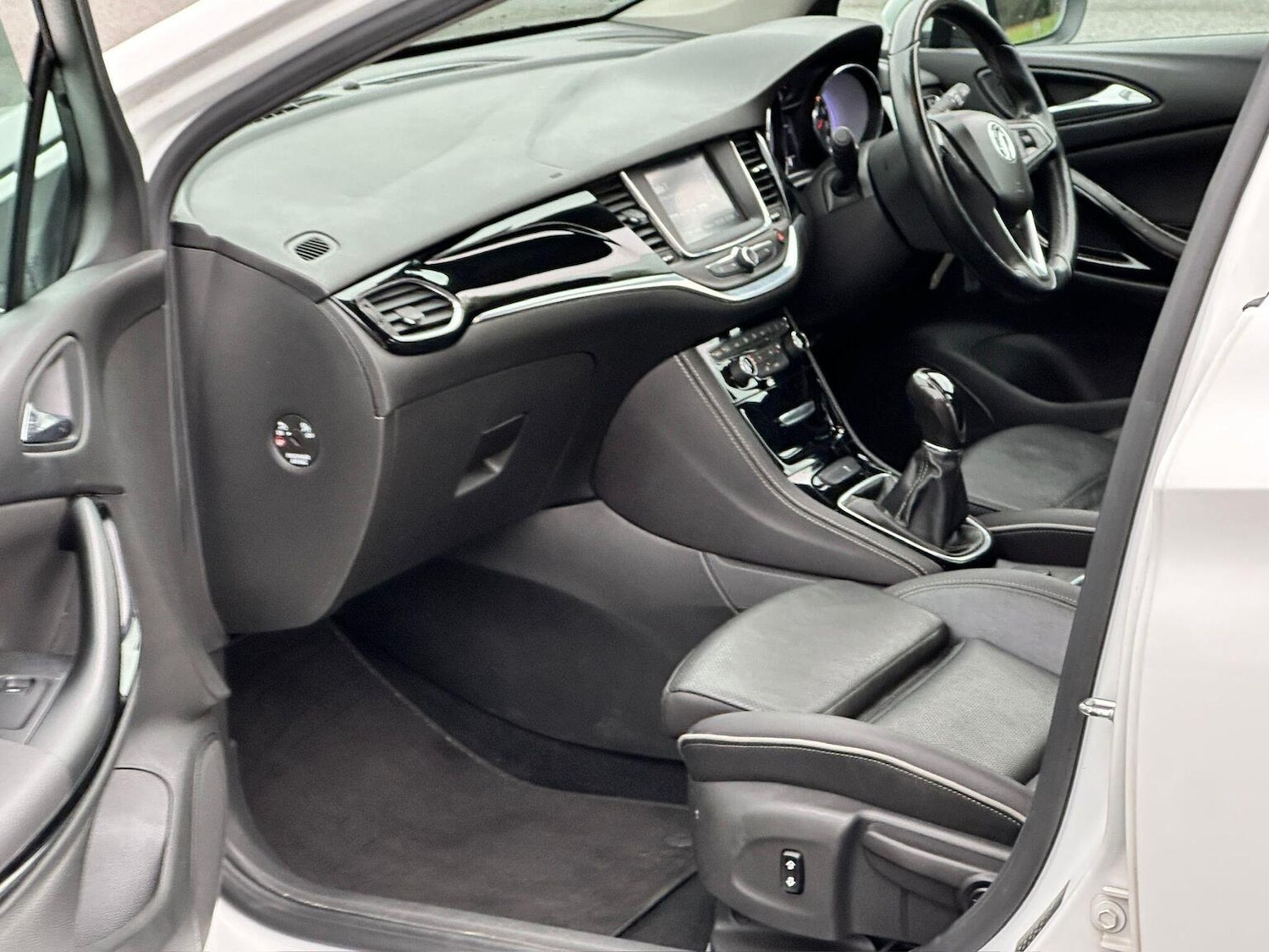 Used Vauxhall Astra 2017 for sale - 77438453: Photo 35