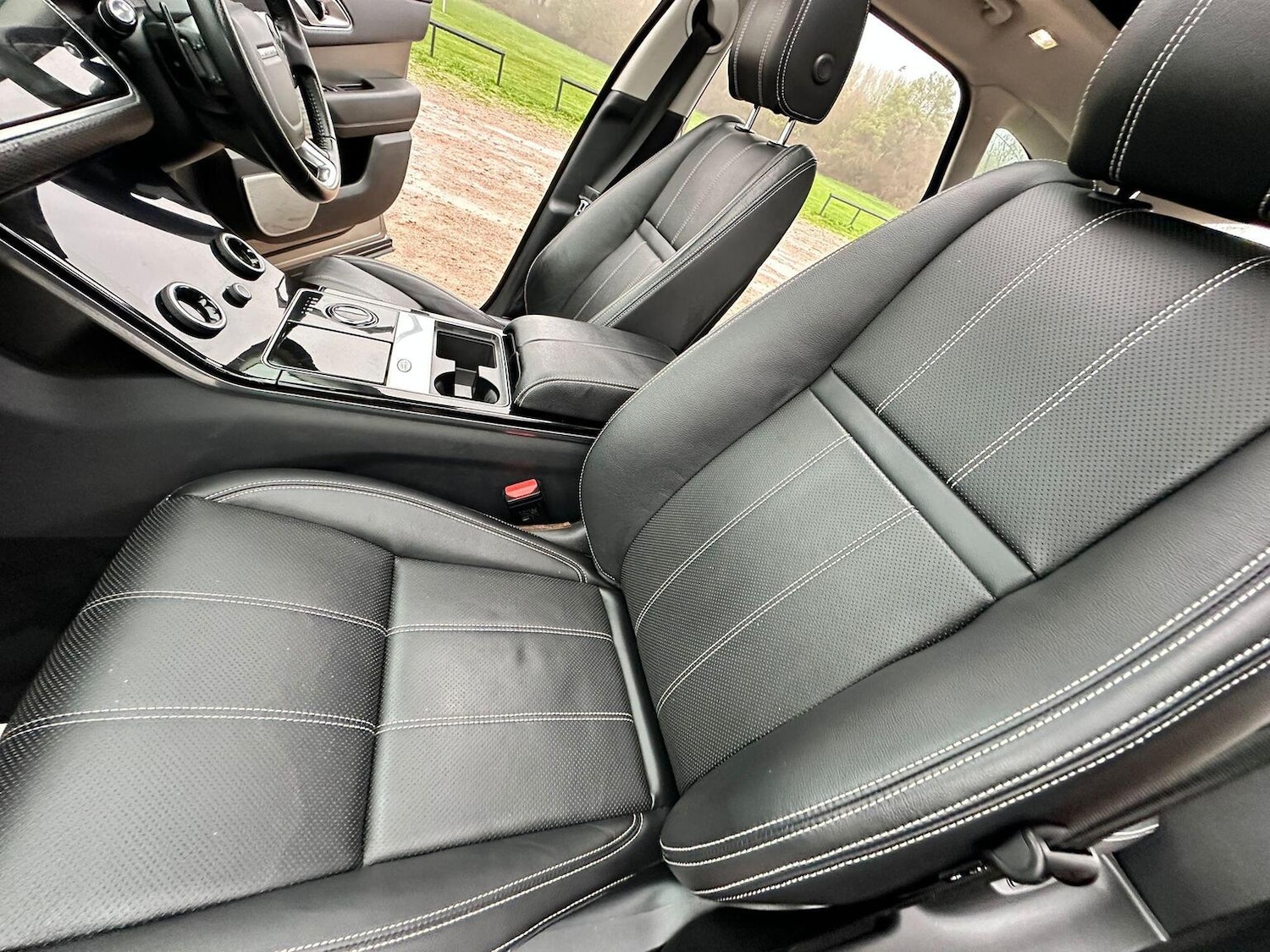 Used Land Rover Range Rover Velar 2018 for sale - 76769886: Photo 36