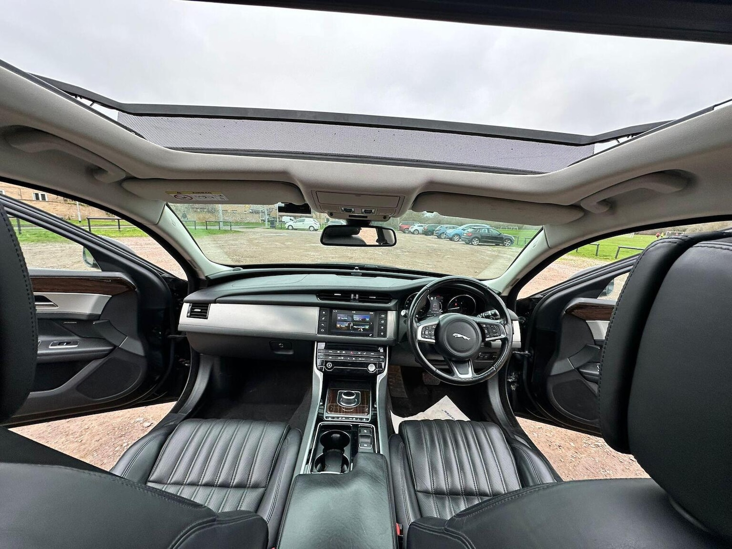 Used Jaguar XF 2017 for sale - 77065677: Photo 15