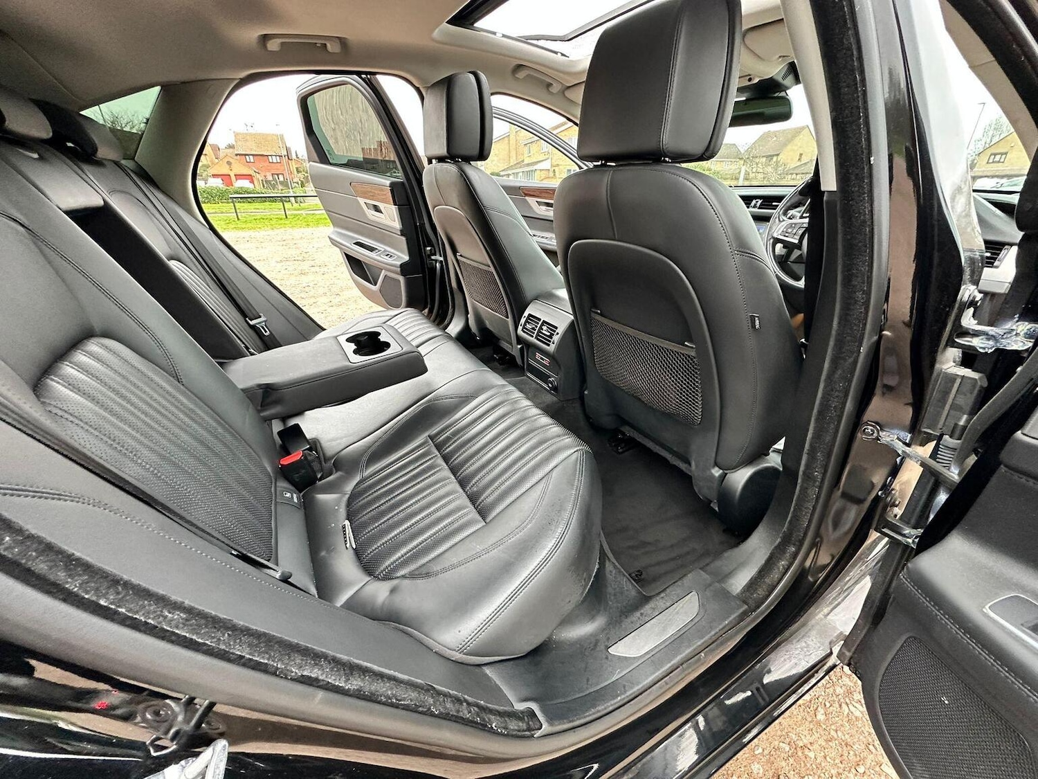 Used Jaguar XF 2017 for sale - 77065677: Photo 17