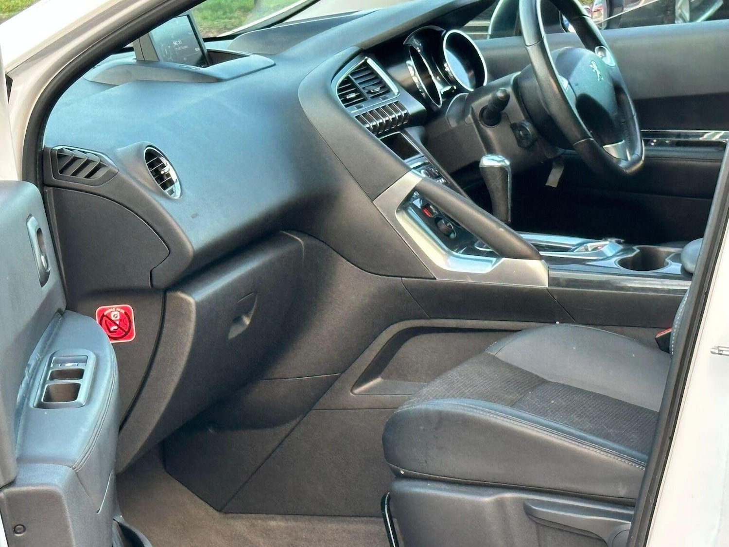 Used Peugeot 3008 2015 for sale - 76794311: Photo 31