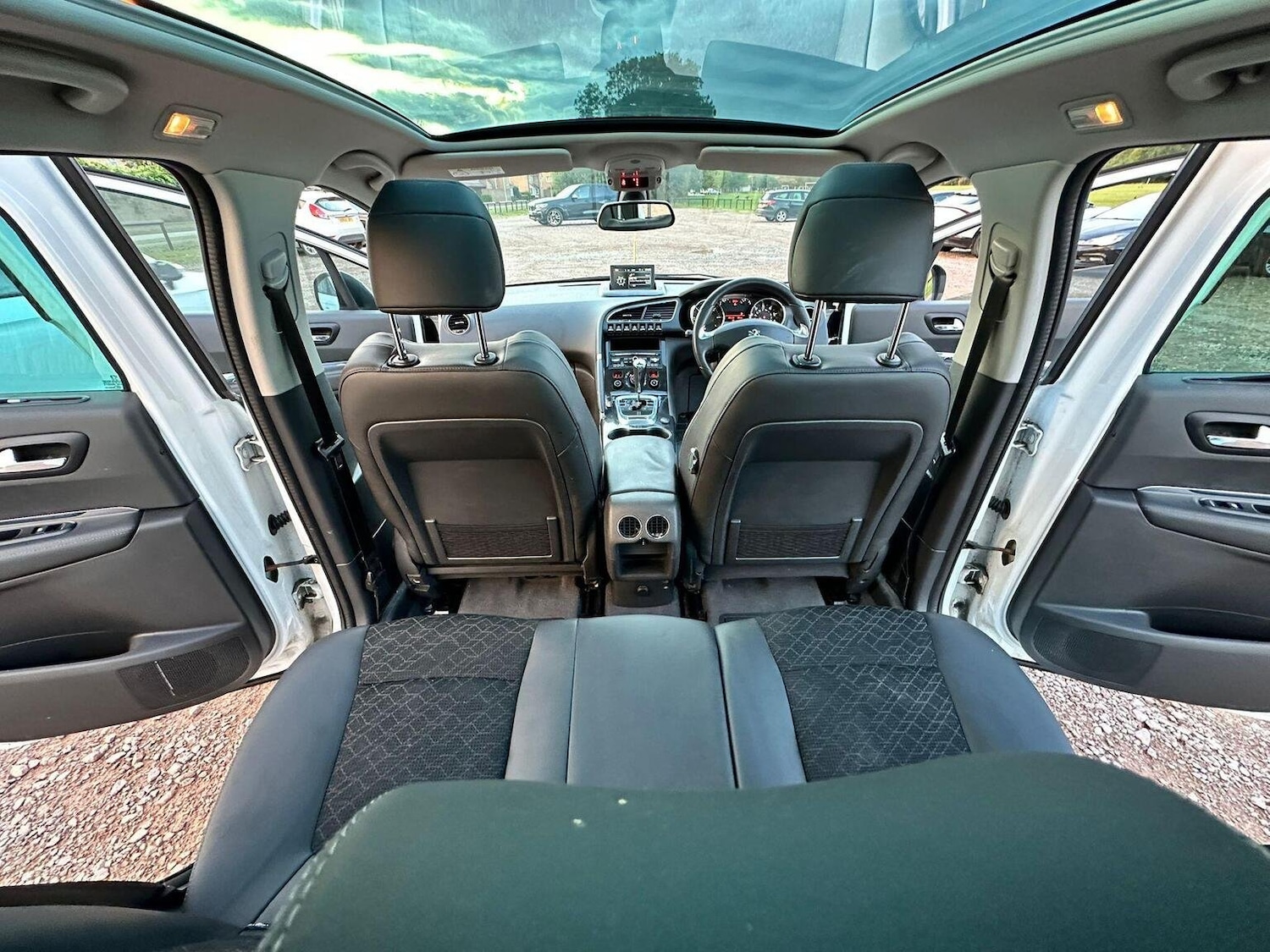 Used Peugeot 3008 2015 for sale - 76794311: Photo 38