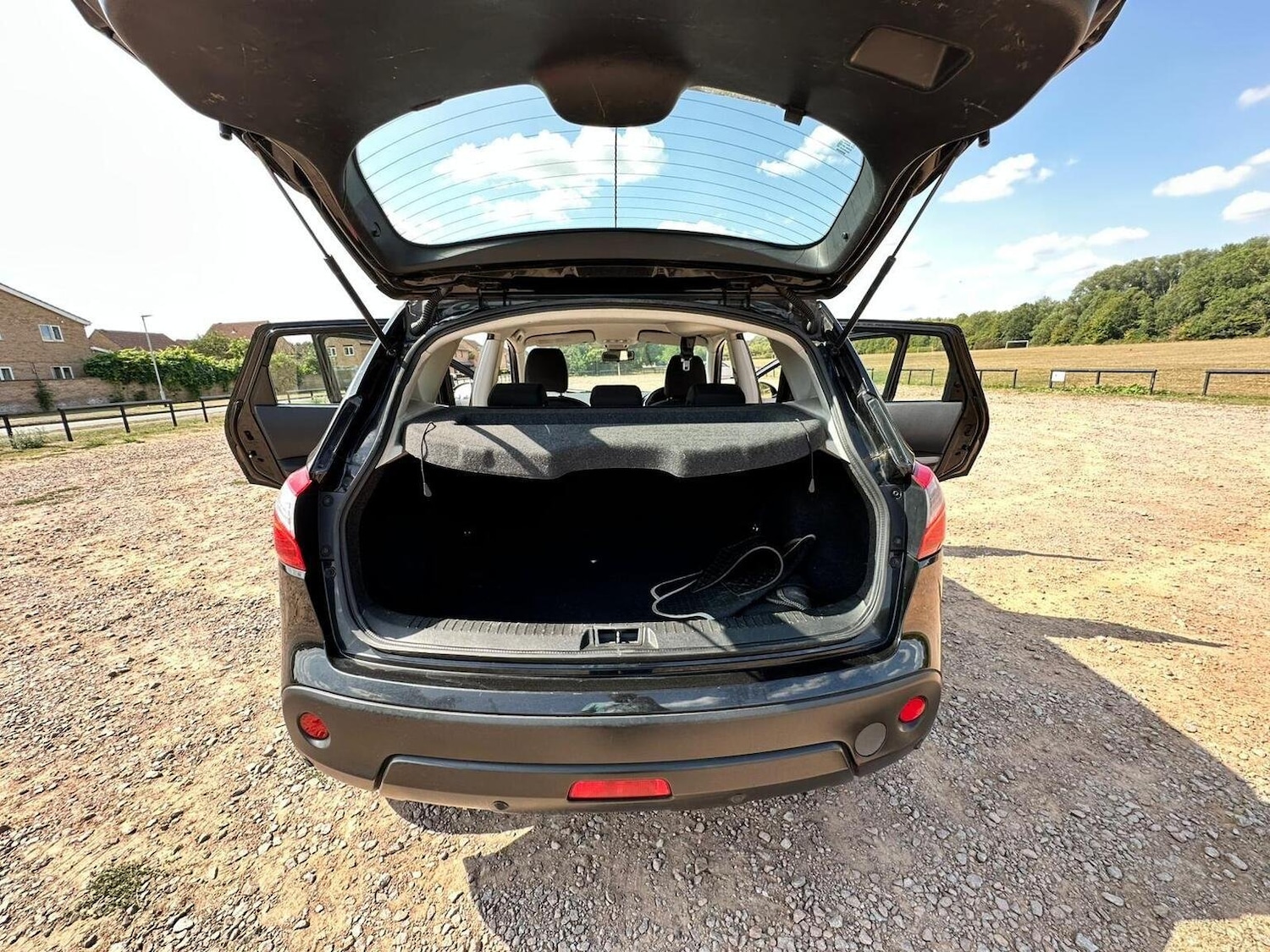 Vehicle 28