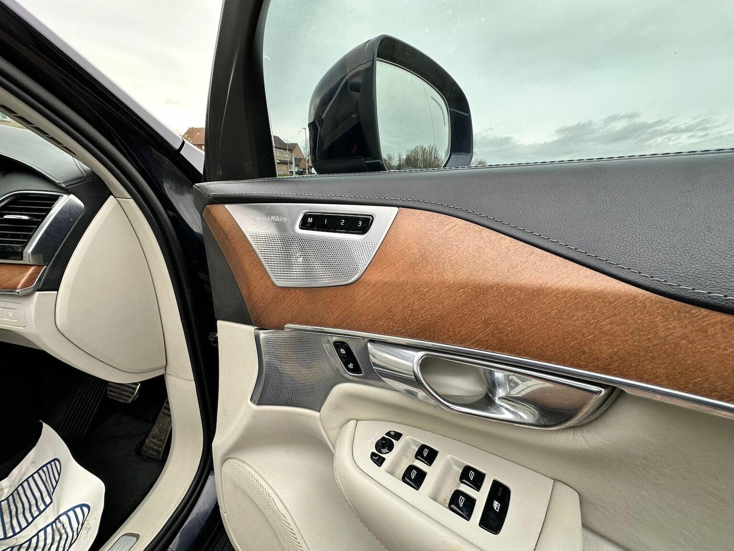 Used Volvo XC90 2016 for sale - 76935304: Photo 28