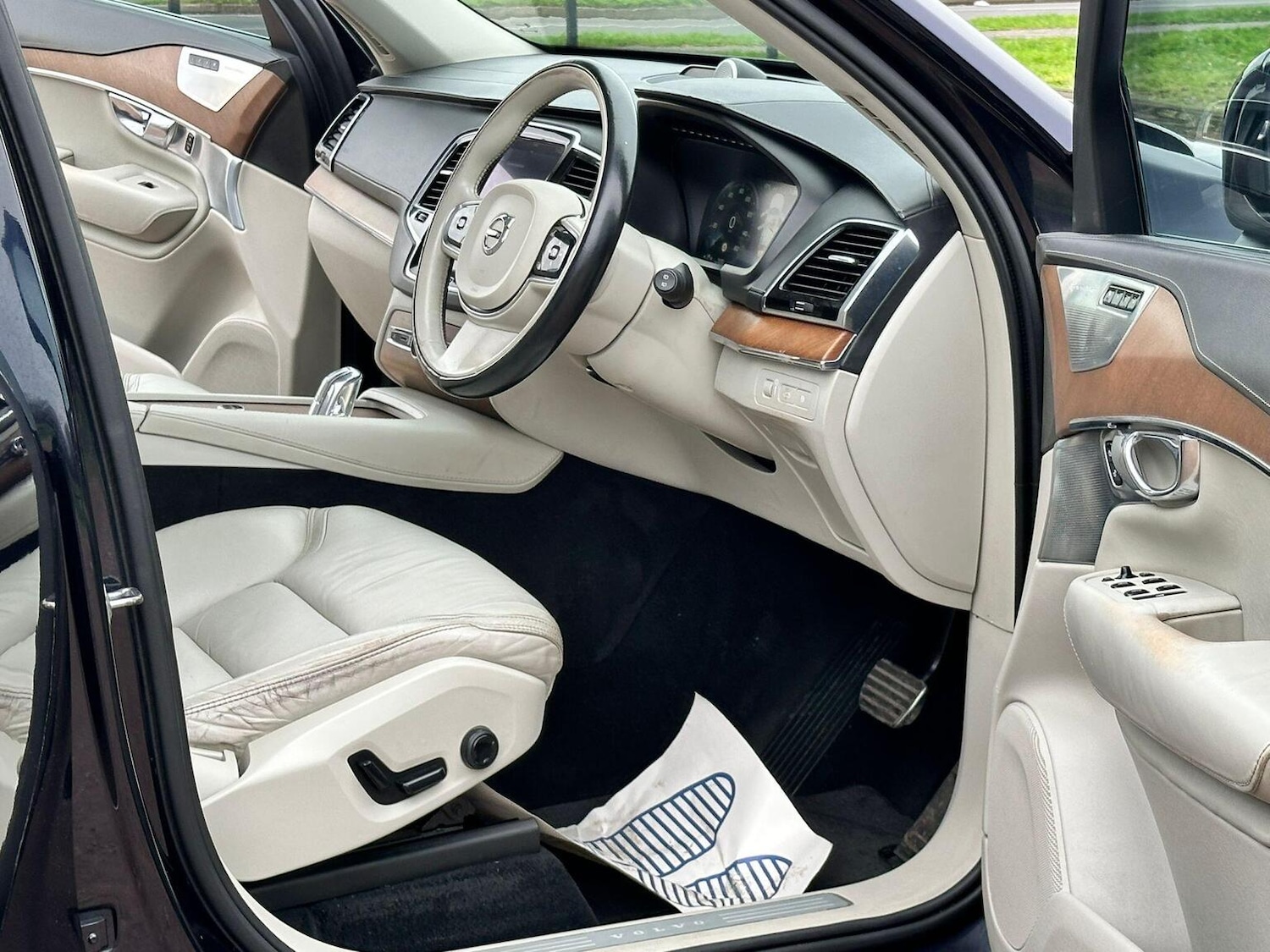 Used Volvo XC90 2016 for sale - 76935304: Photo 9