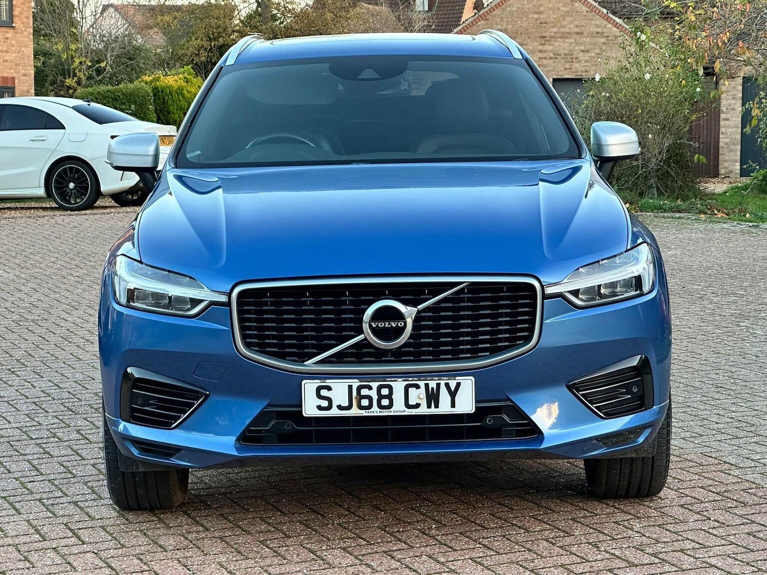 Used Volvo XC60 2018 for sale - 77567505: Photo 2