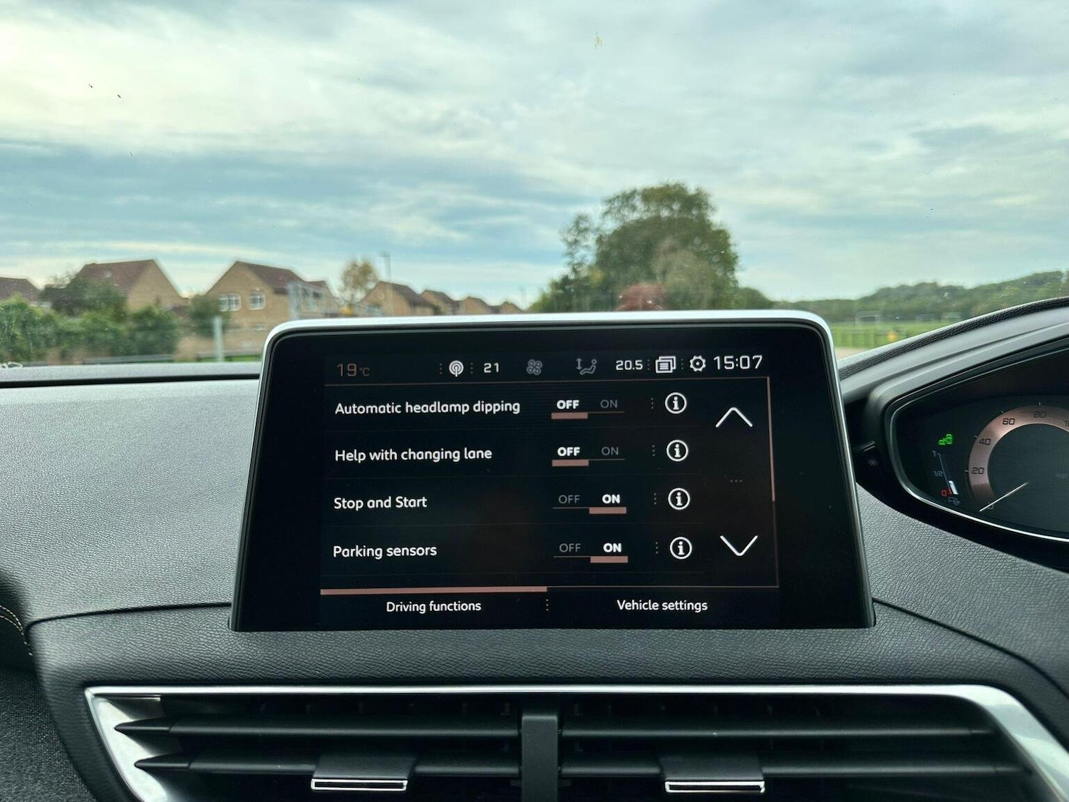 Used Peugeot 3008 2017 for sale - 77173100: Photo 31