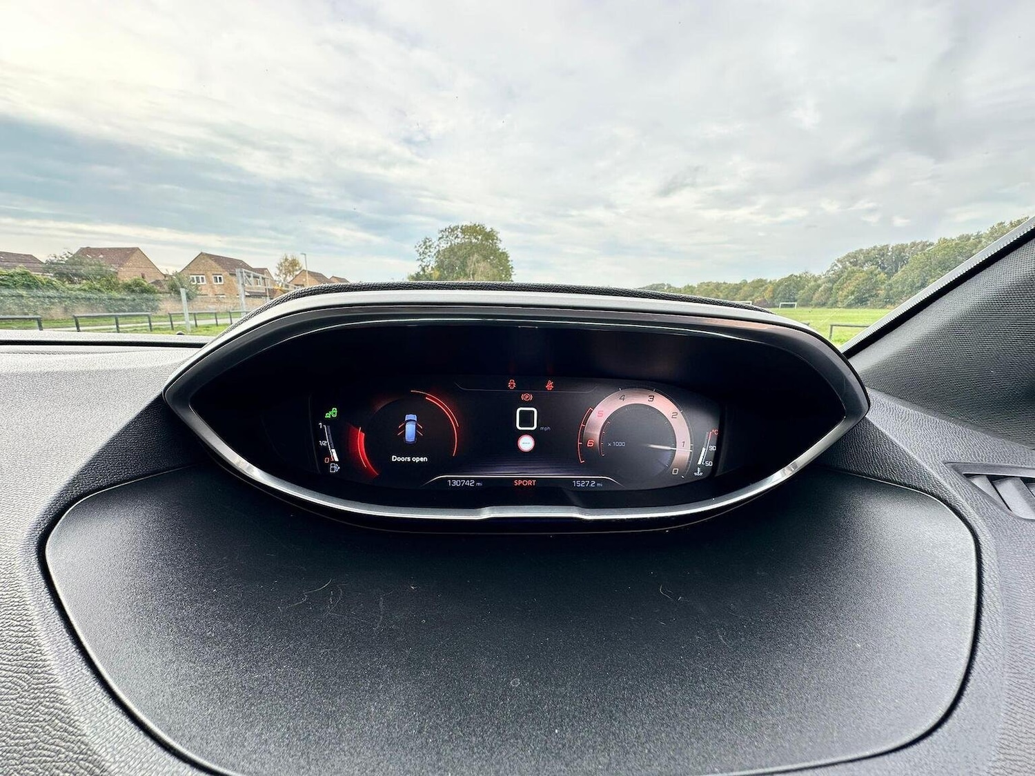 Used Peugeot 3008 2017 for sale - 77173100: Photo 32