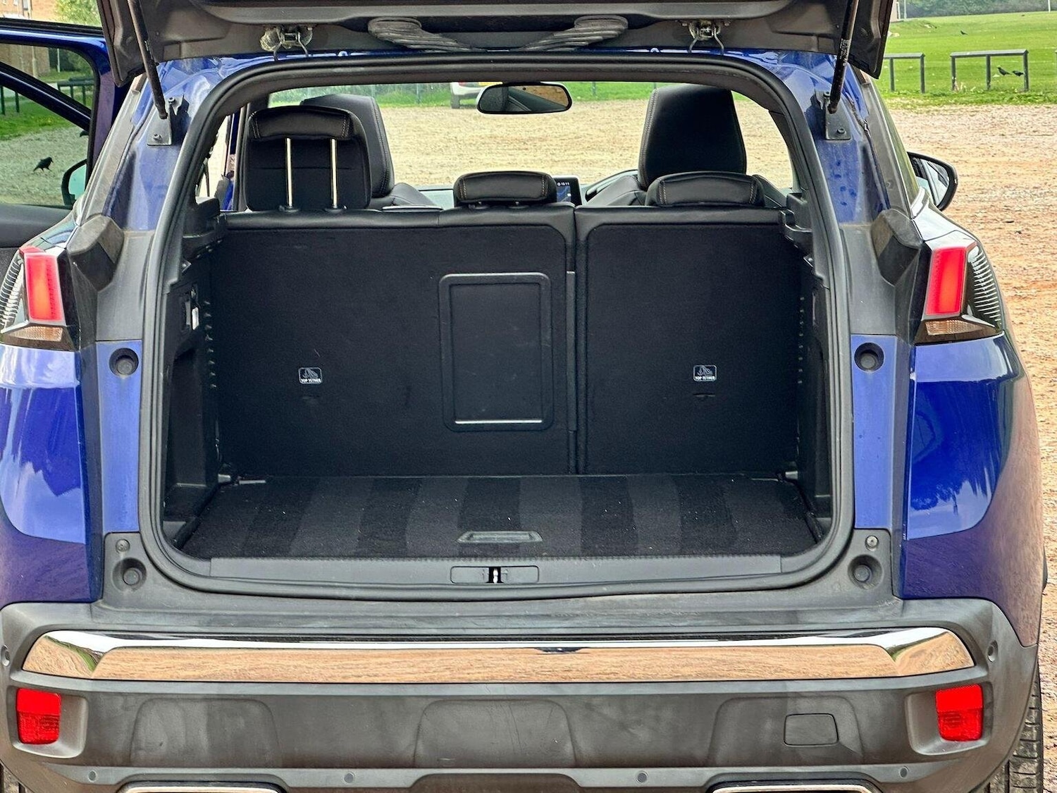 Used Peugeot 3008 2017 for sale - 77173100: Photo 34