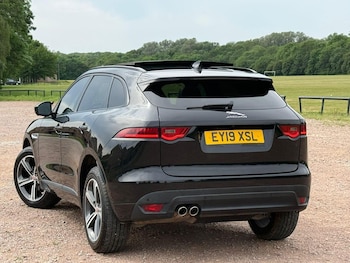 Used Jaguar F-Pace 2019 for sale - 78739581: Photo