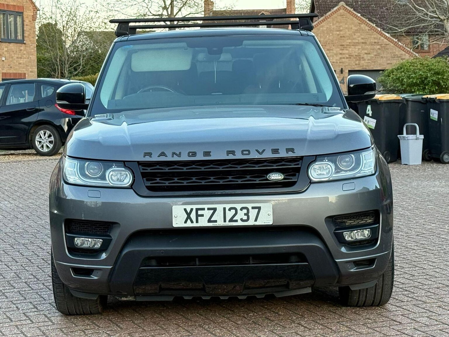 Used Land Rover Range Rover Sport 2015 for sale - 78168810: Photo 2