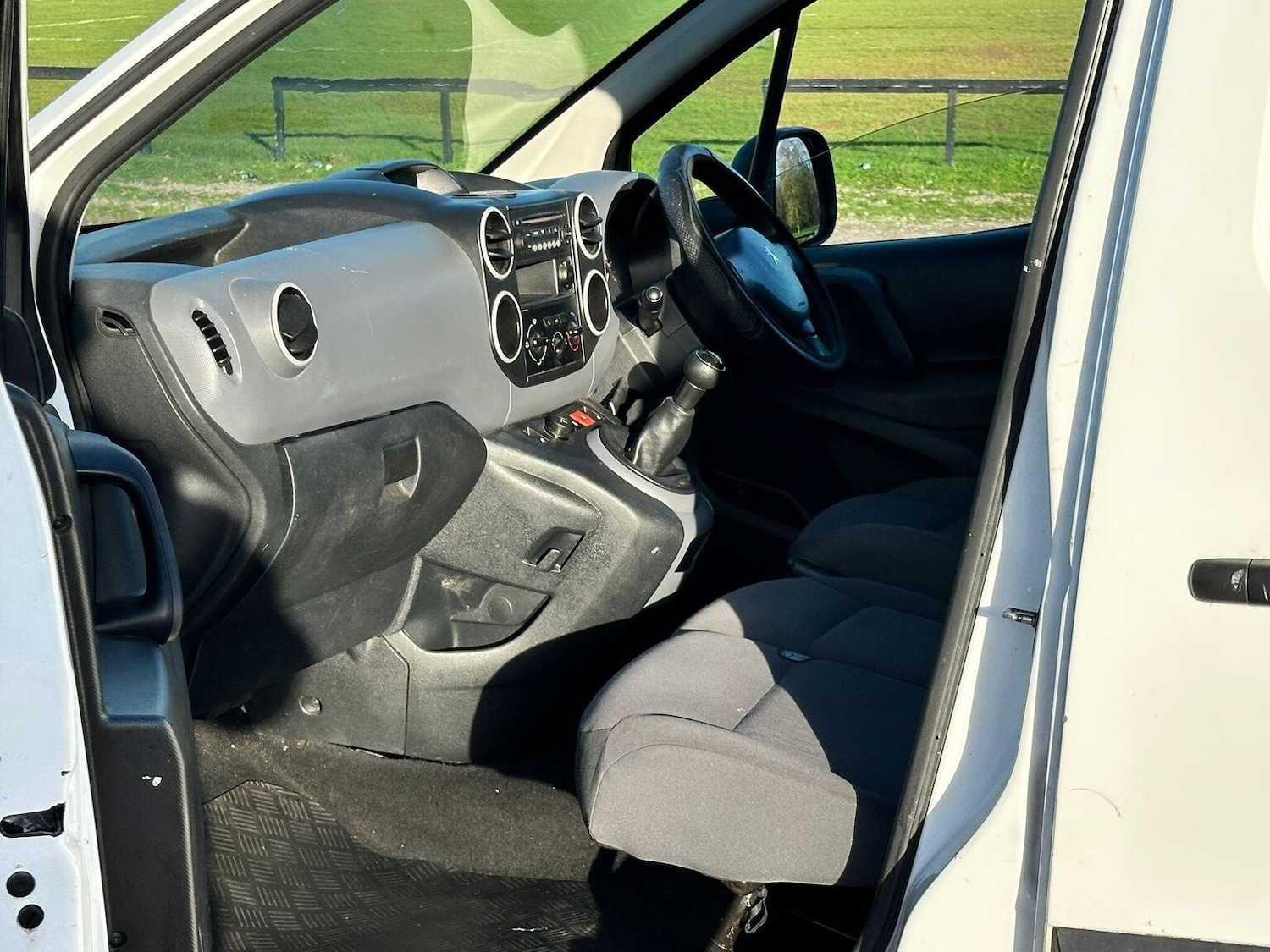 Used Ford Focus 2018 for sale - 77065681: Photo 13