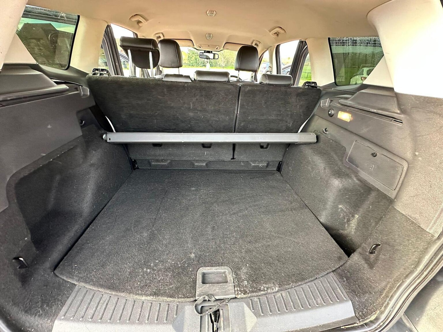 Used Ford Kuga 2015 for sale - 76935343: Photo 30