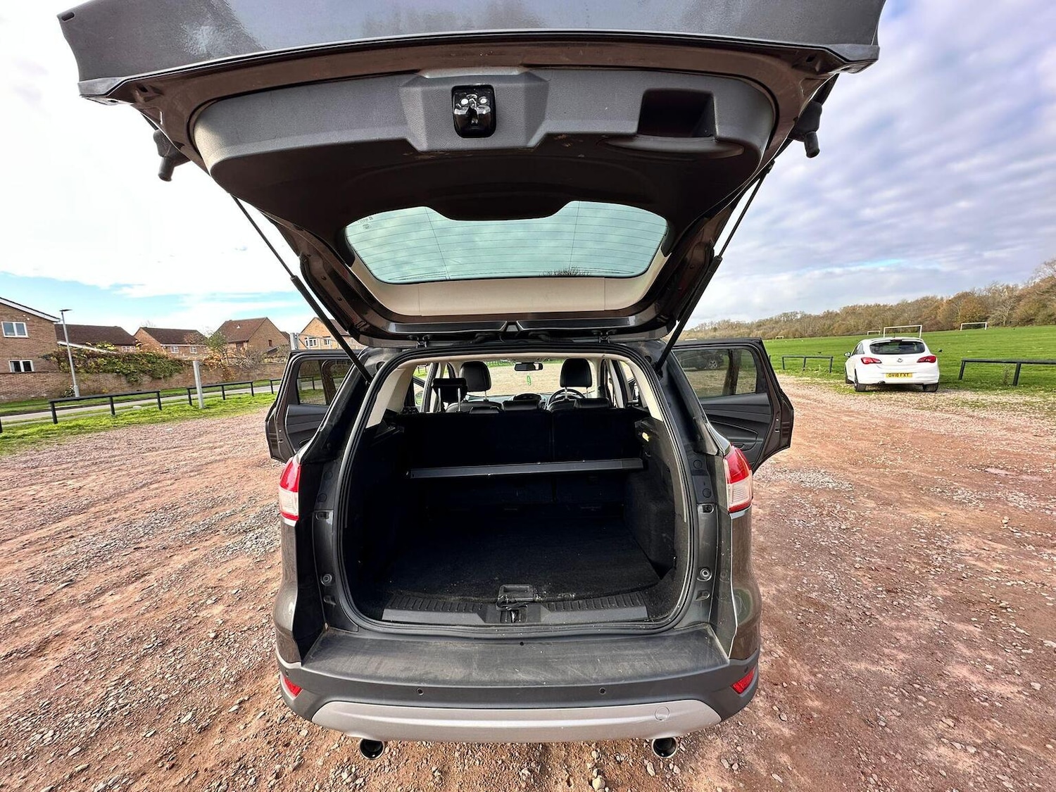 Used Ford Kuga 2015 for sale - 76935343: Photo 31