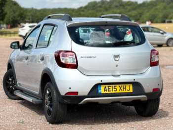 Used Dacia Sandero Stepway 2015 for sale - 75325690: Photo