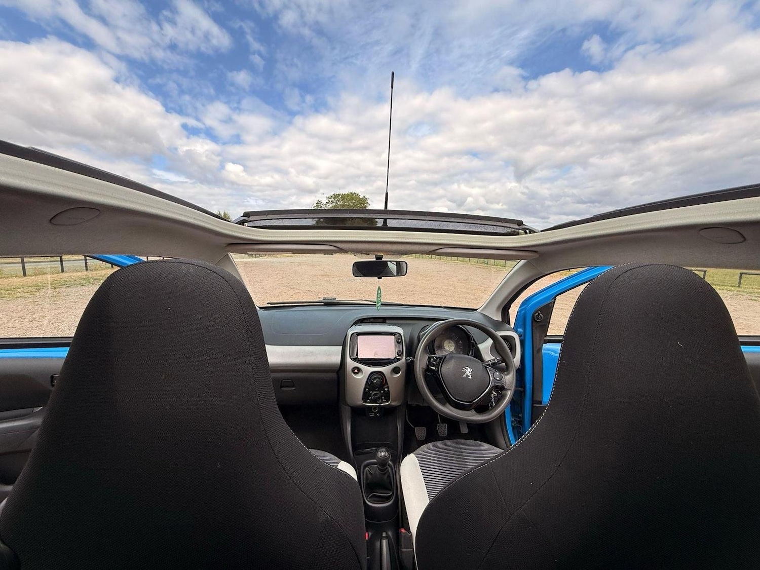 Used Peugeot 108 2016 for sale - 77277257: Photo 12