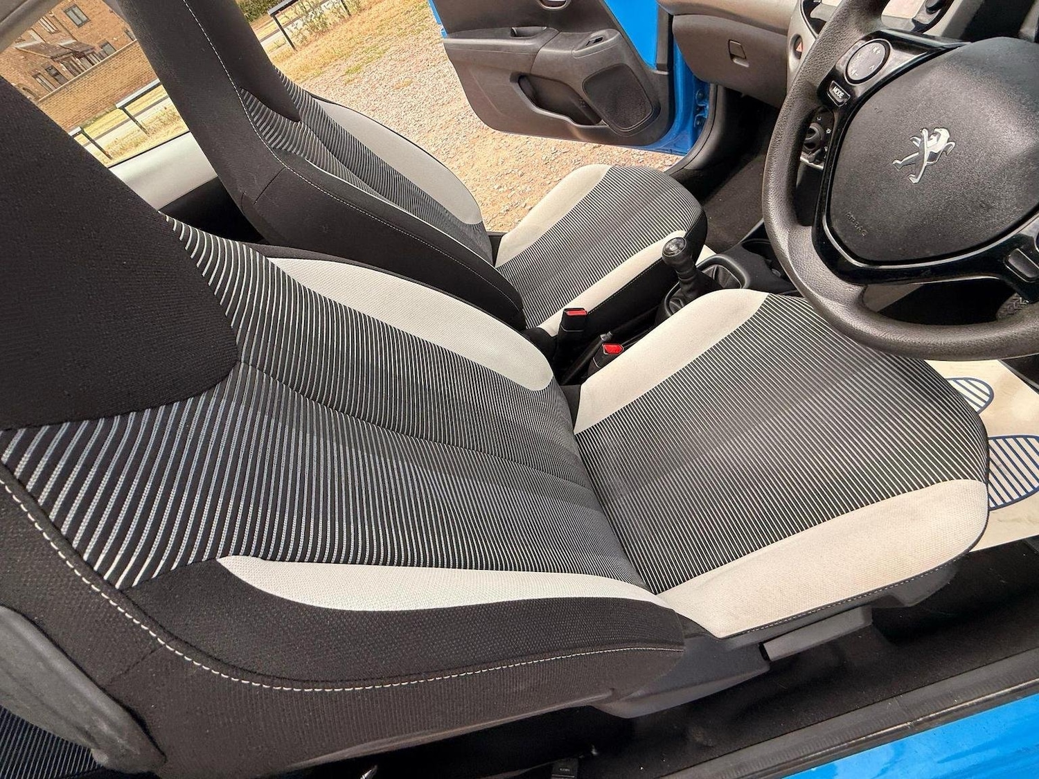 Used Peugeot 108 2016 for sale - 77277257: Photo 30