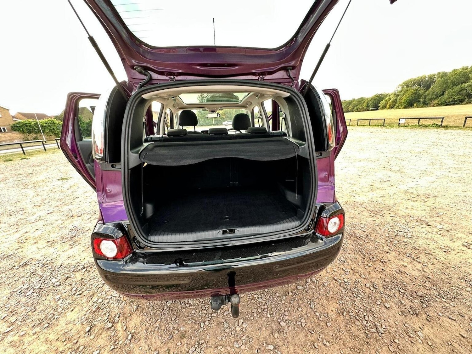 Vehicle 28