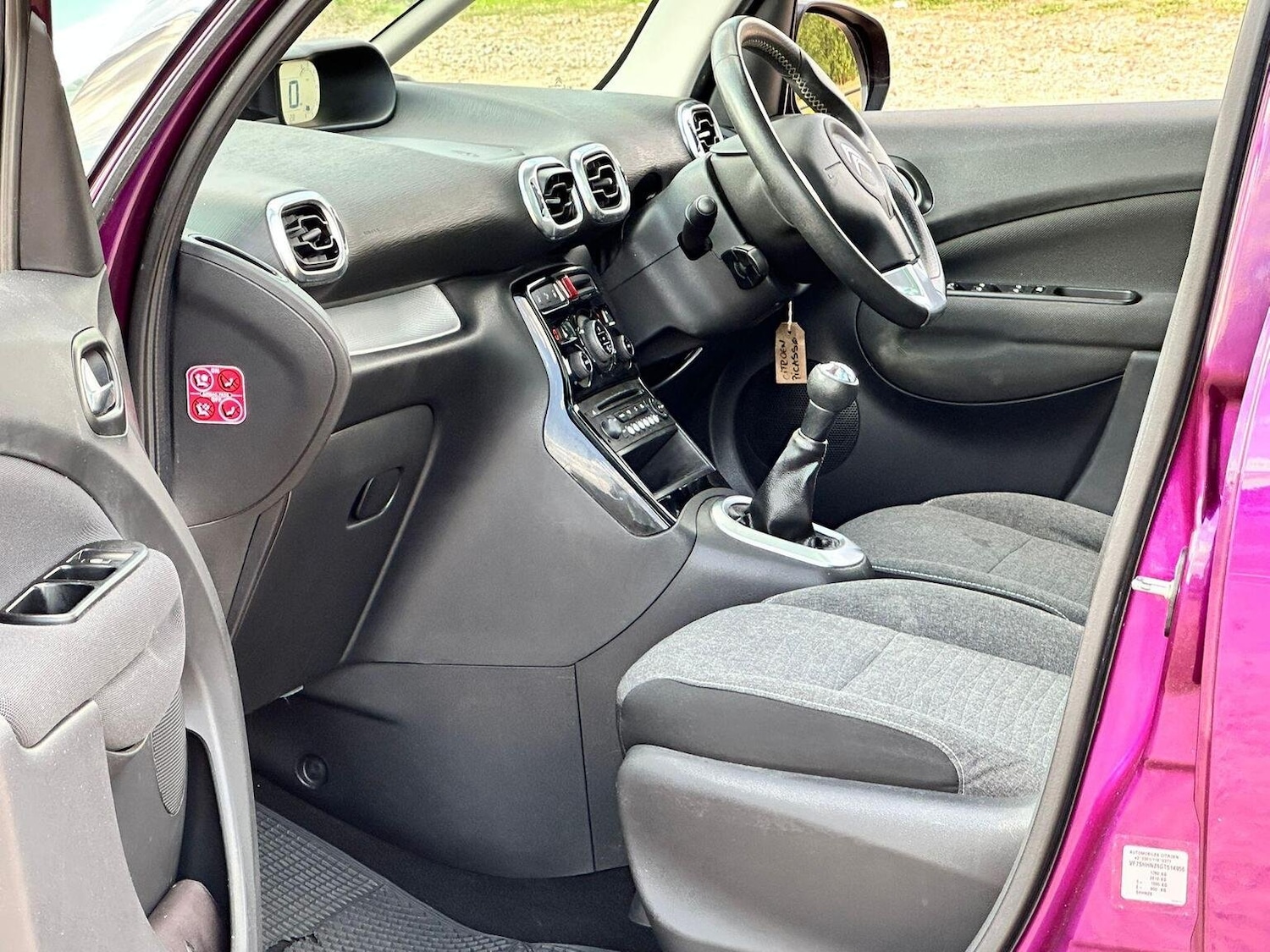 Vehicle 29