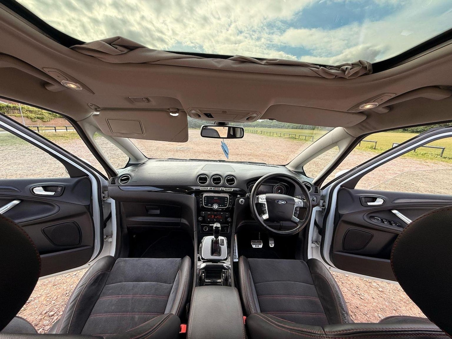 Used Ford S-Max 2011 for sale - 76662805: Photo 11