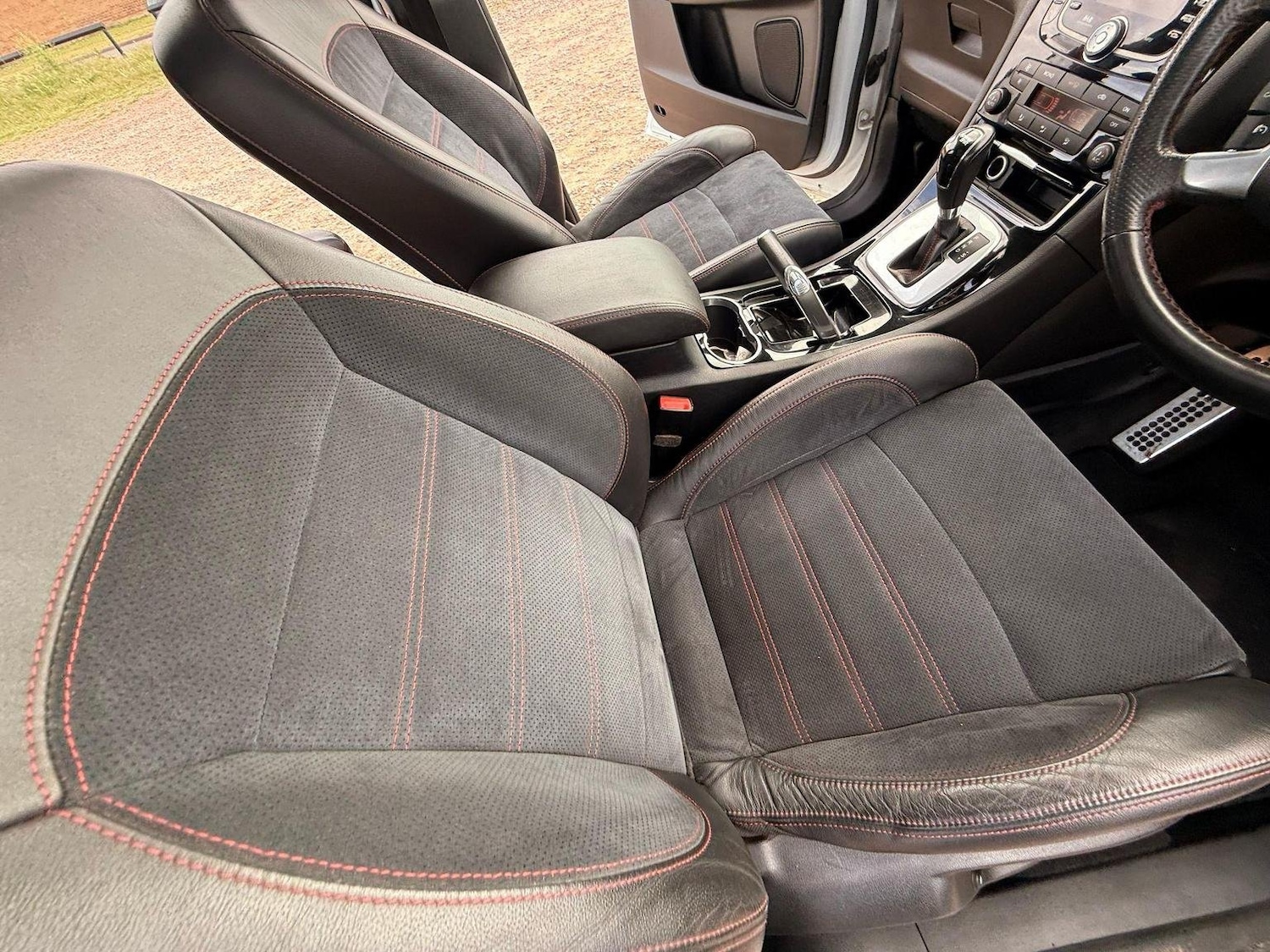 Used Ford S-Max 2011 for sale - 76662805: Photo 13