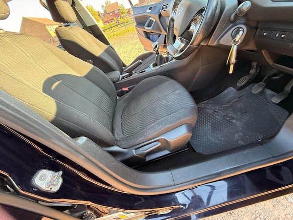 Used Peugeot 308 2016 for sale - 76263016: Photo 33
