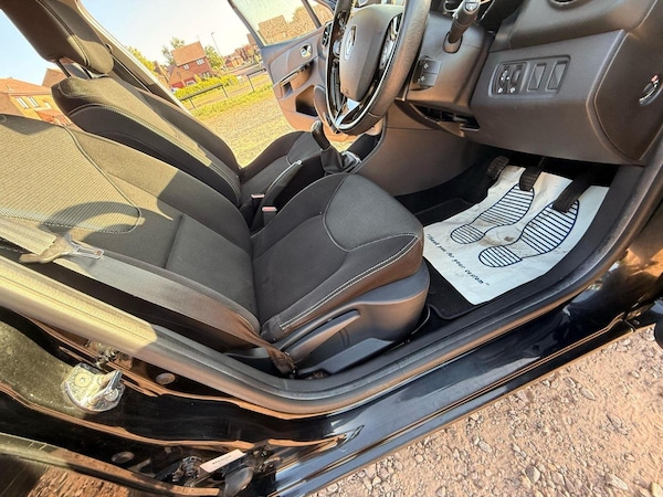 Used Renault Clio 2014 for sale - 76107308: Photo 34