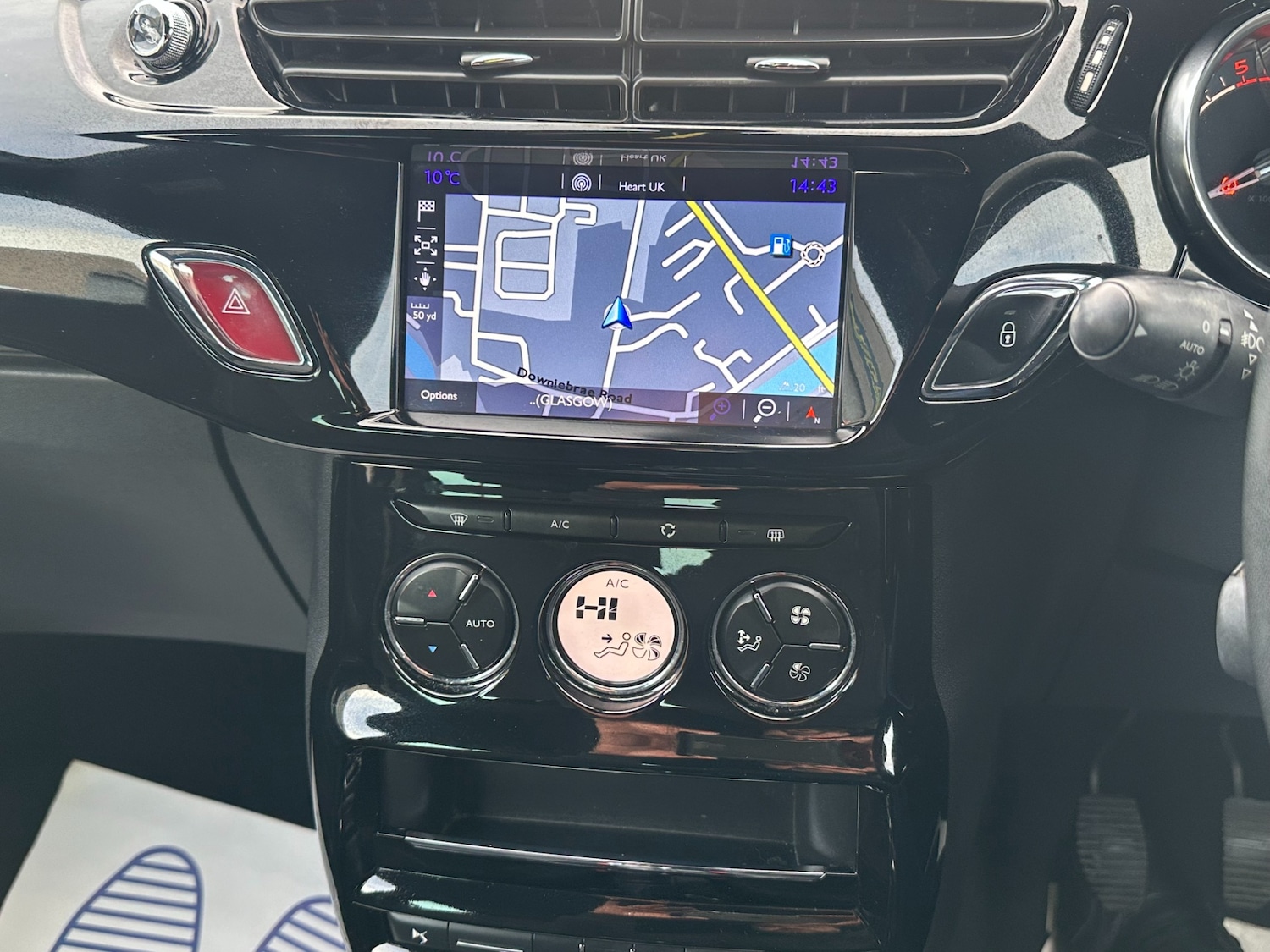 Used DS Automobiles DS 3 2015 for sale - 77637021: Photo 10