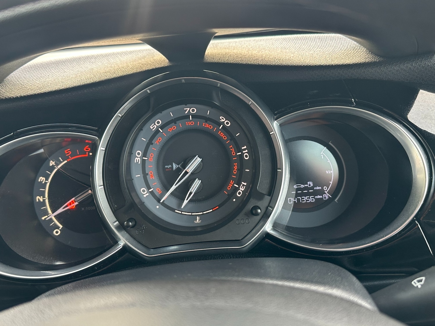 Used DS Automobiles DS 3 2015 for sale - 77637021: Photo 11