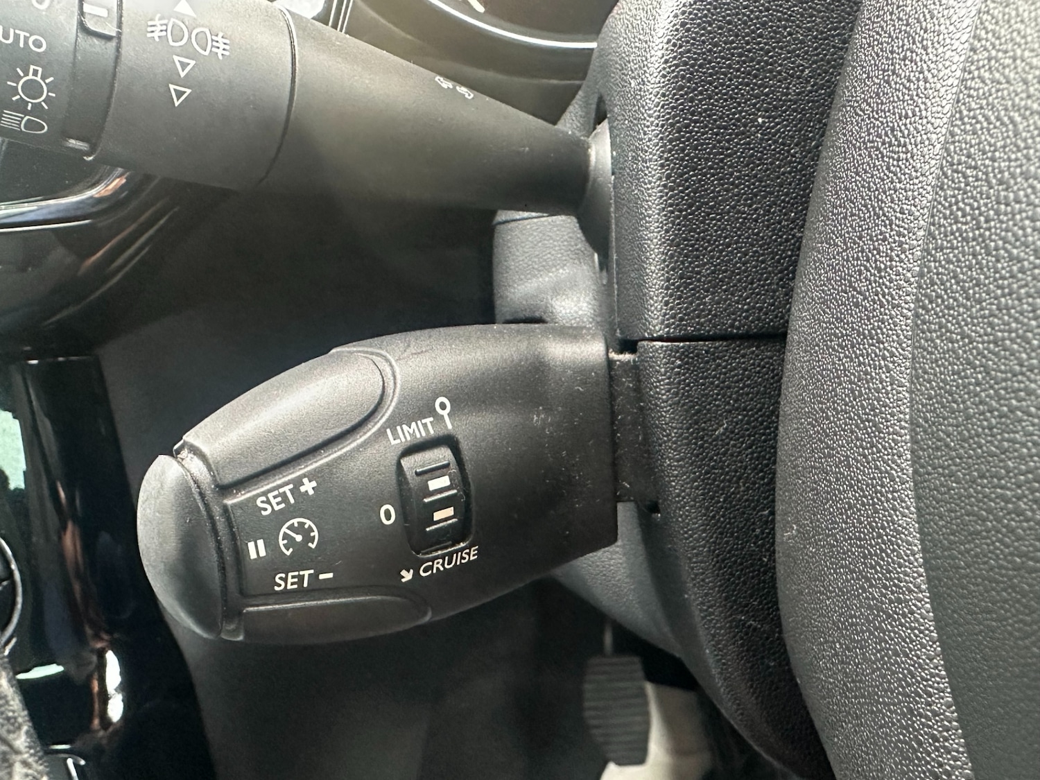 Used DS Automobiles DS 3 2015 for sale - 77637021: Photo 15