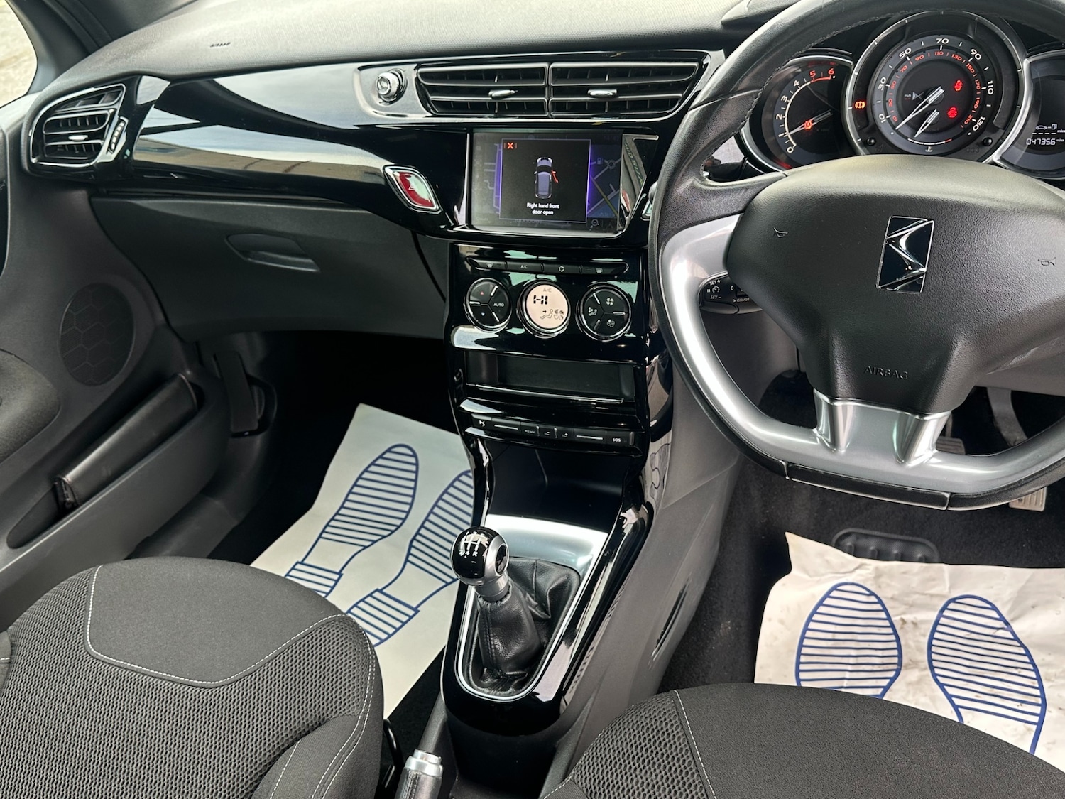 Used DS Automobiles DS 3 2015 for sale - 77637021: Photo 9