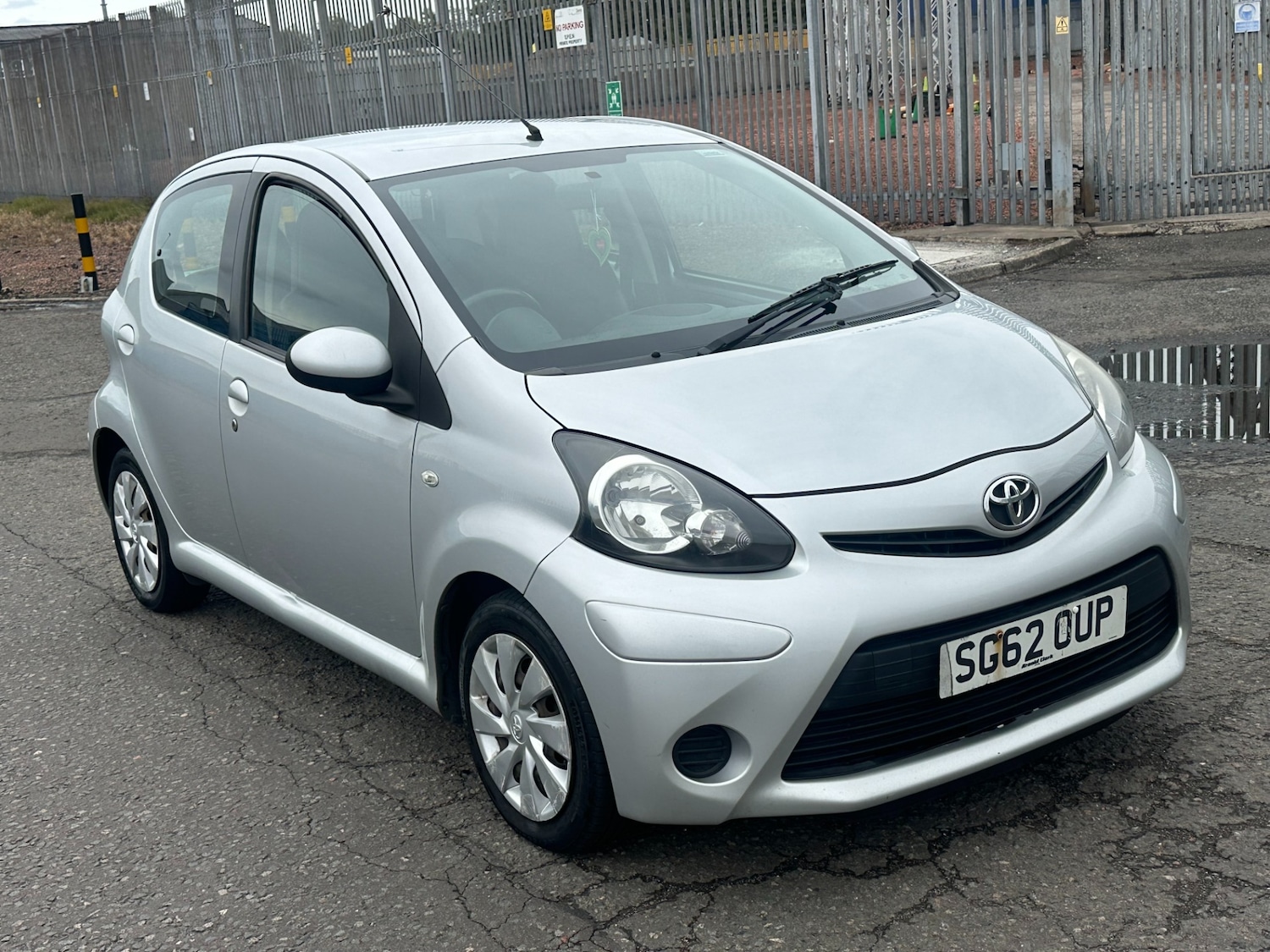 Used Toyota AYGO 2012 for sale - 76022748: Photo 1