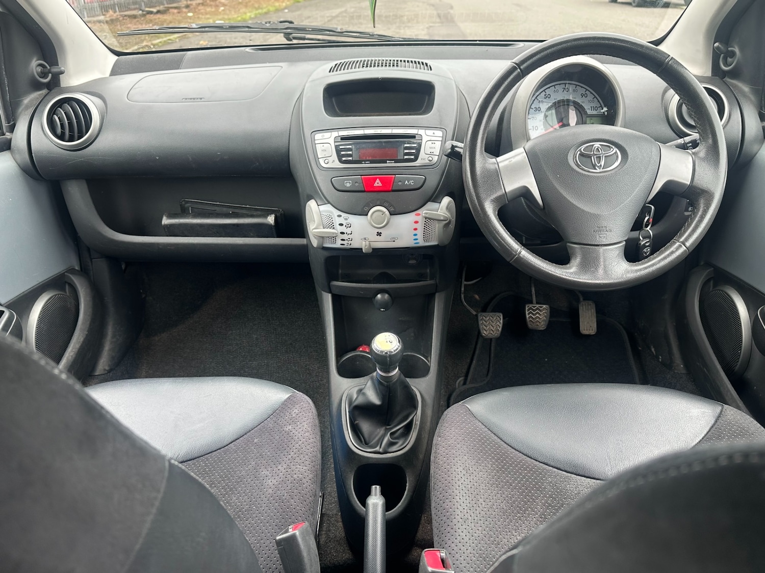 Used Toyota AYGO 2012 for sale - 76022748: Photo 10