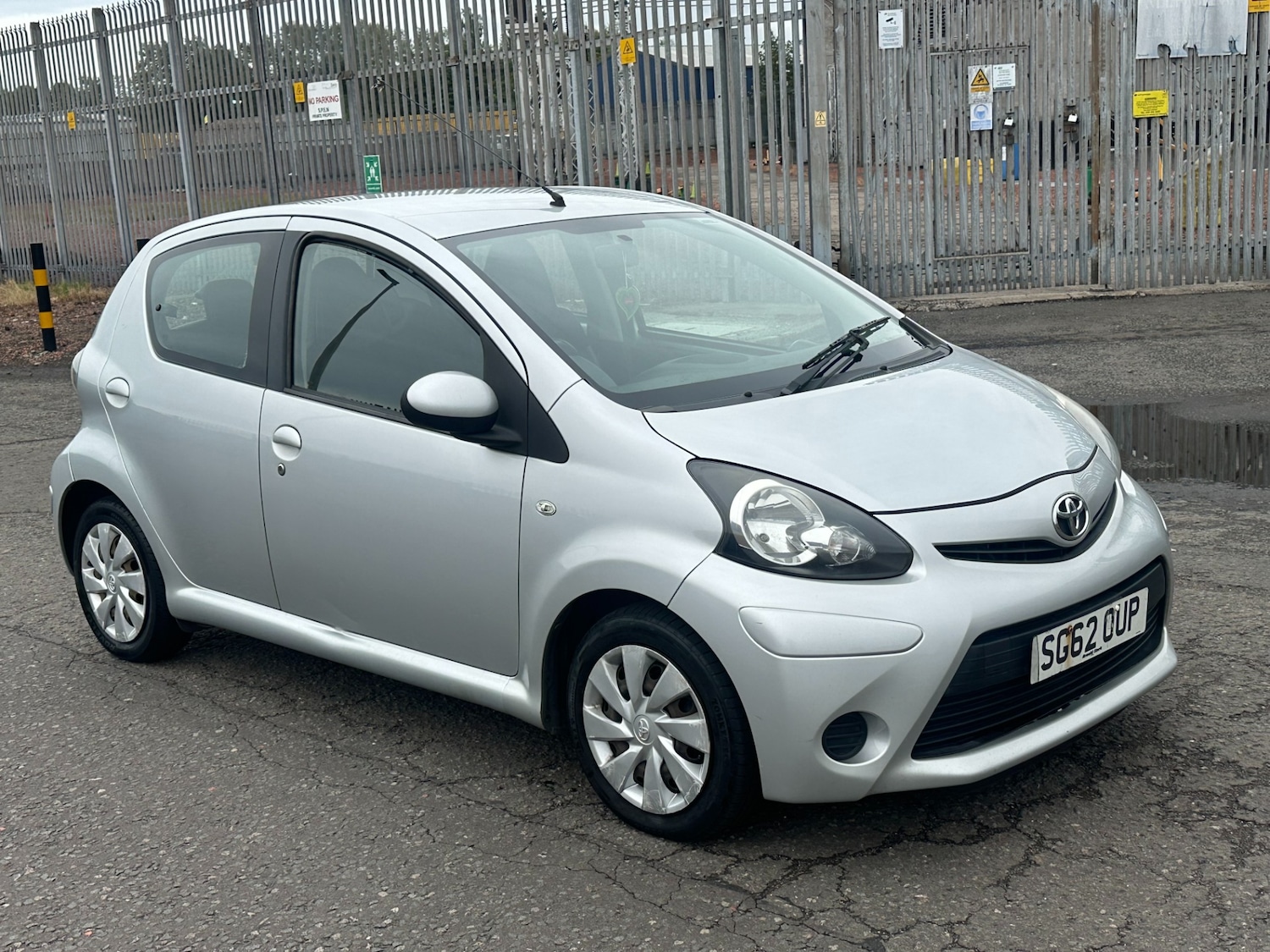 Used Toyota AYGO 2012 for sale - 76022748: Photo 17
