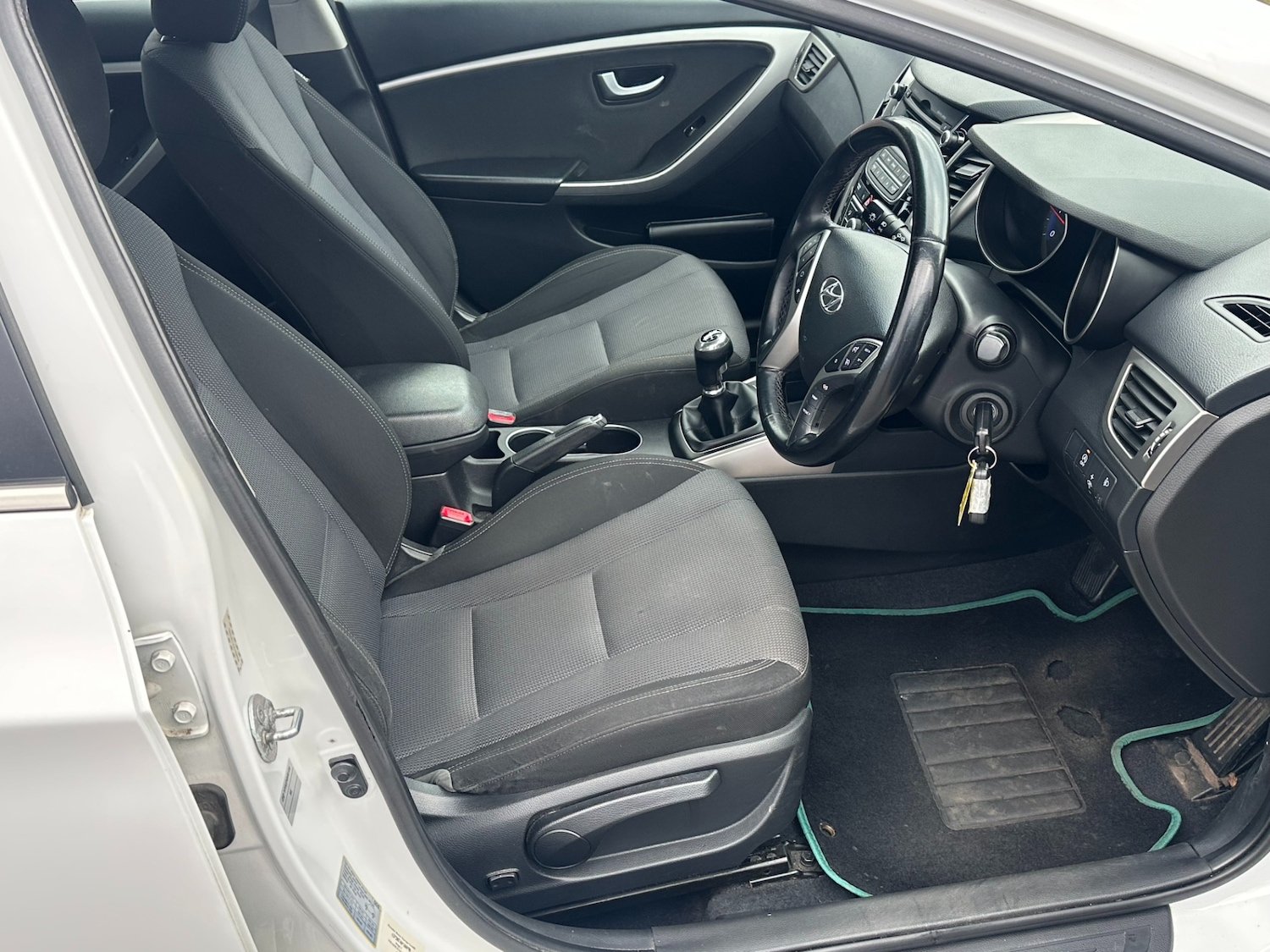 Used Hyundai i30 2015 for sale - 78218675: Photo 7