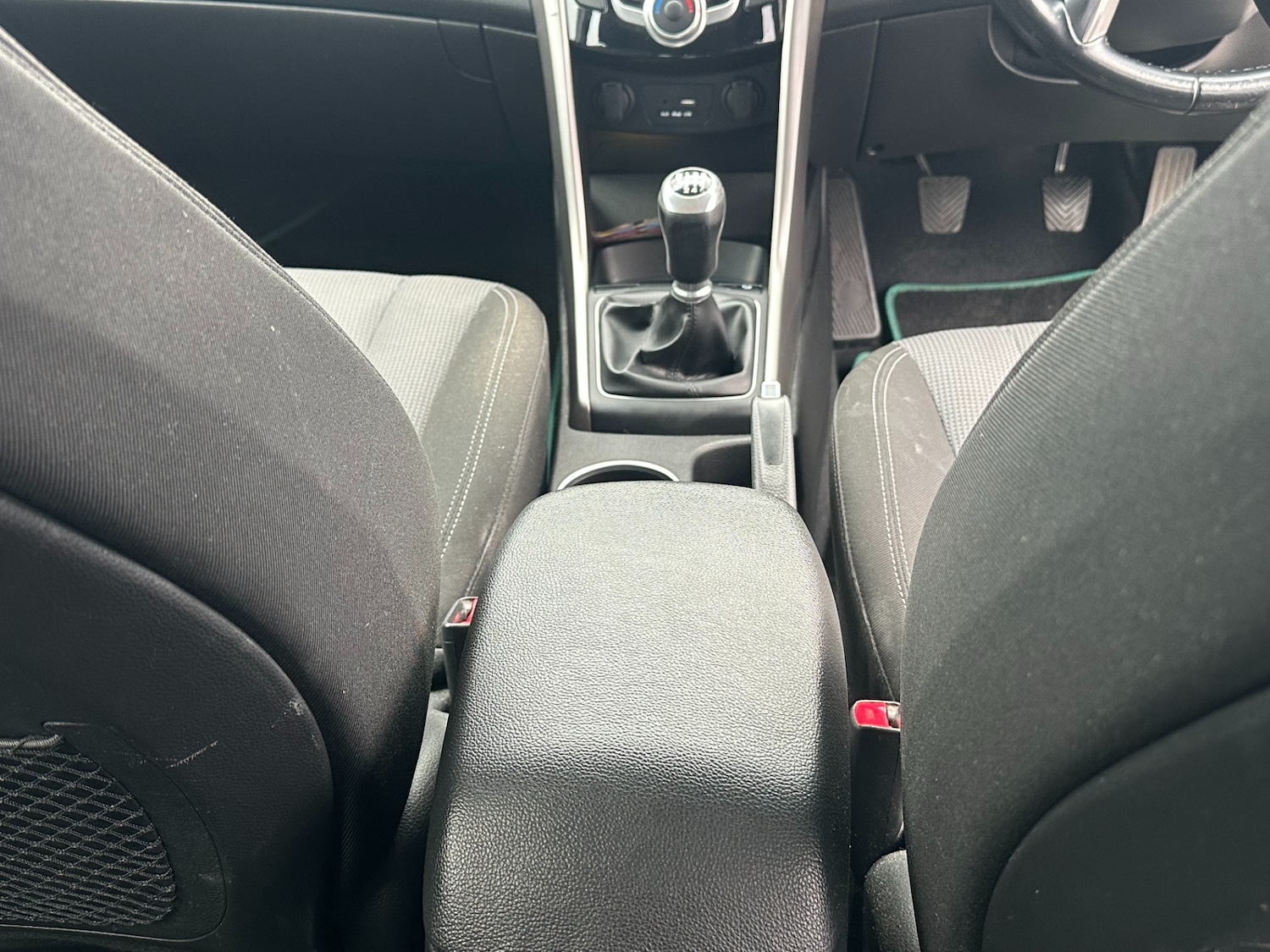 Used Hyundai i30 2015 for sale - 78218675: Photo 9