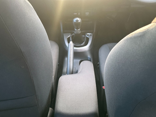 Used Honda Jazz 2015 for sale - 73130042: Photo 9