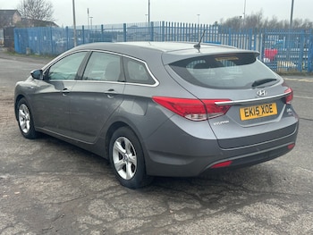 Used Hyundai i40 2015 for sale - 76983387: Photo