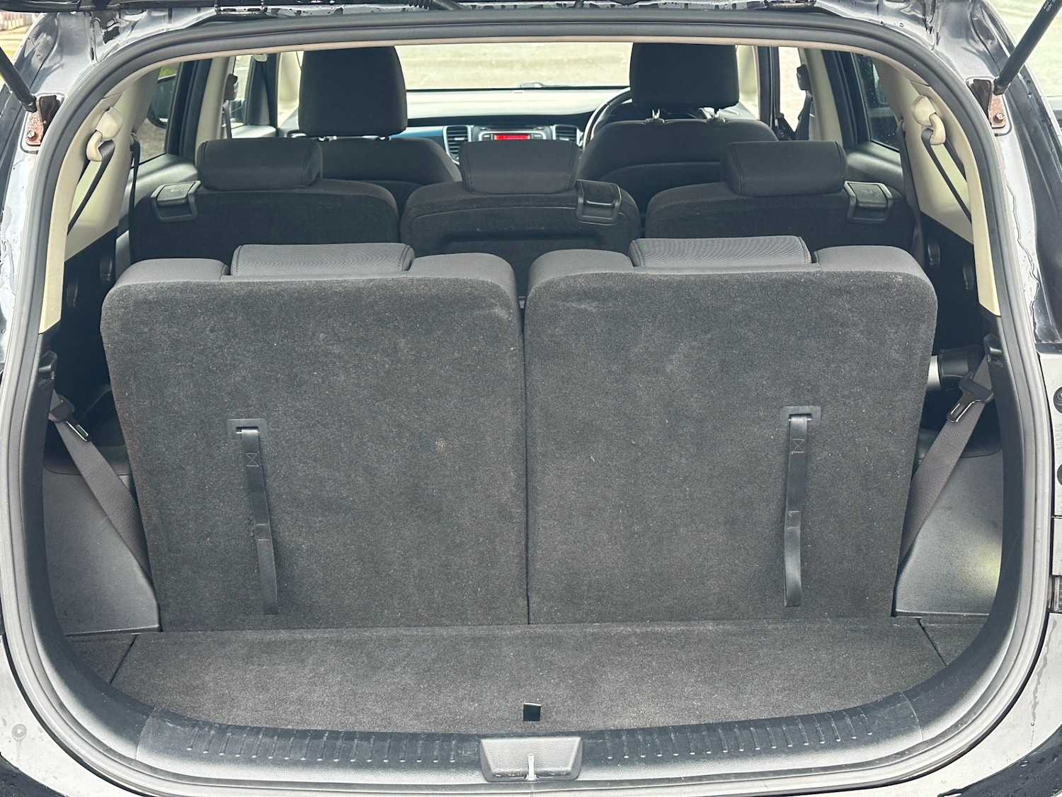 Used Kia Carens 2014 for sale - 76983918: Photo 11