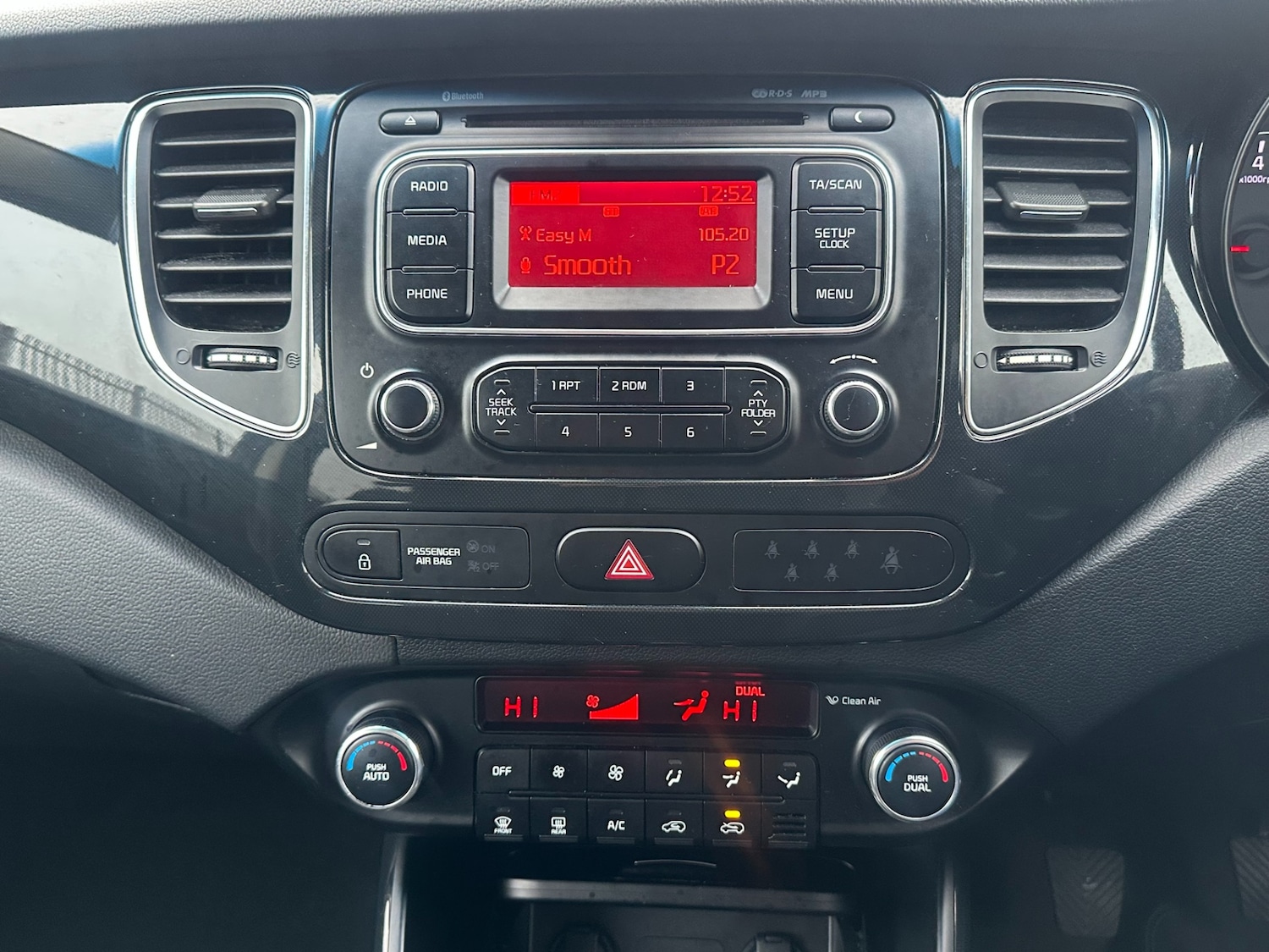 Used Kia Carens 2014 for sale - 76983918: Photo 17