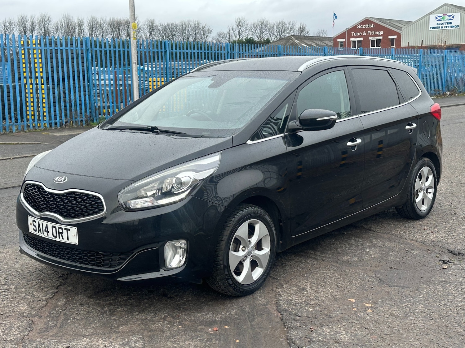 Used Kia Carens 2014 for sale - 76983918: Photo 26