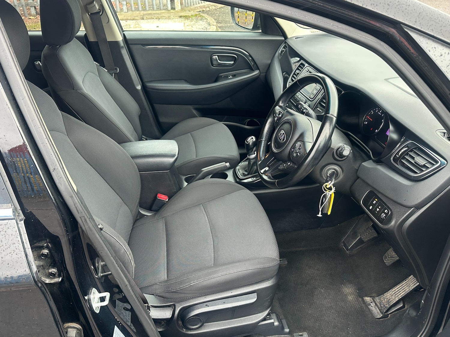 Used Kia Carens 2014 for sale - 76983918: Photo 7