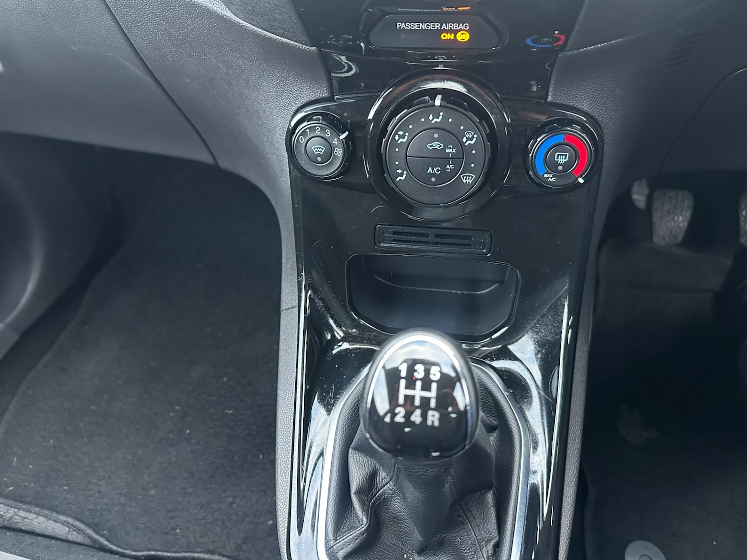 Used Ford Fiesta 2017 for sale - 77395037: Photo 11