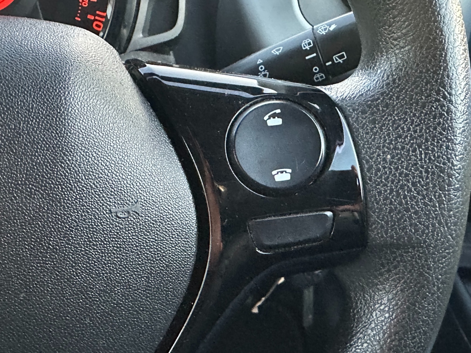 Used Peugeot 108 2015 for sale - 76161693: Photo 15